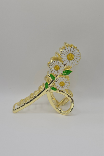 Triple Daisy Claw Clip