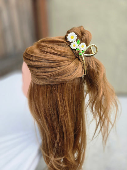Triple Daisy Claw Clip